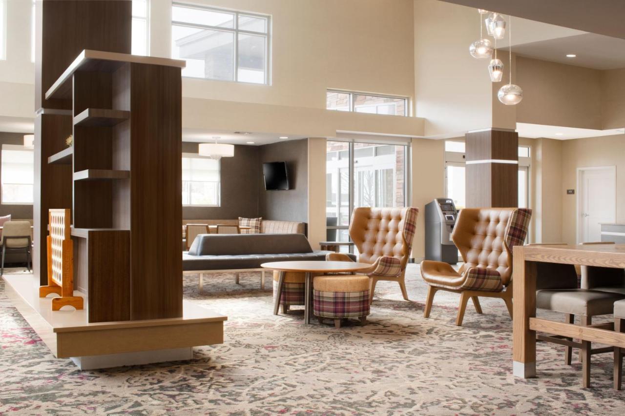 Hotel By Marriott